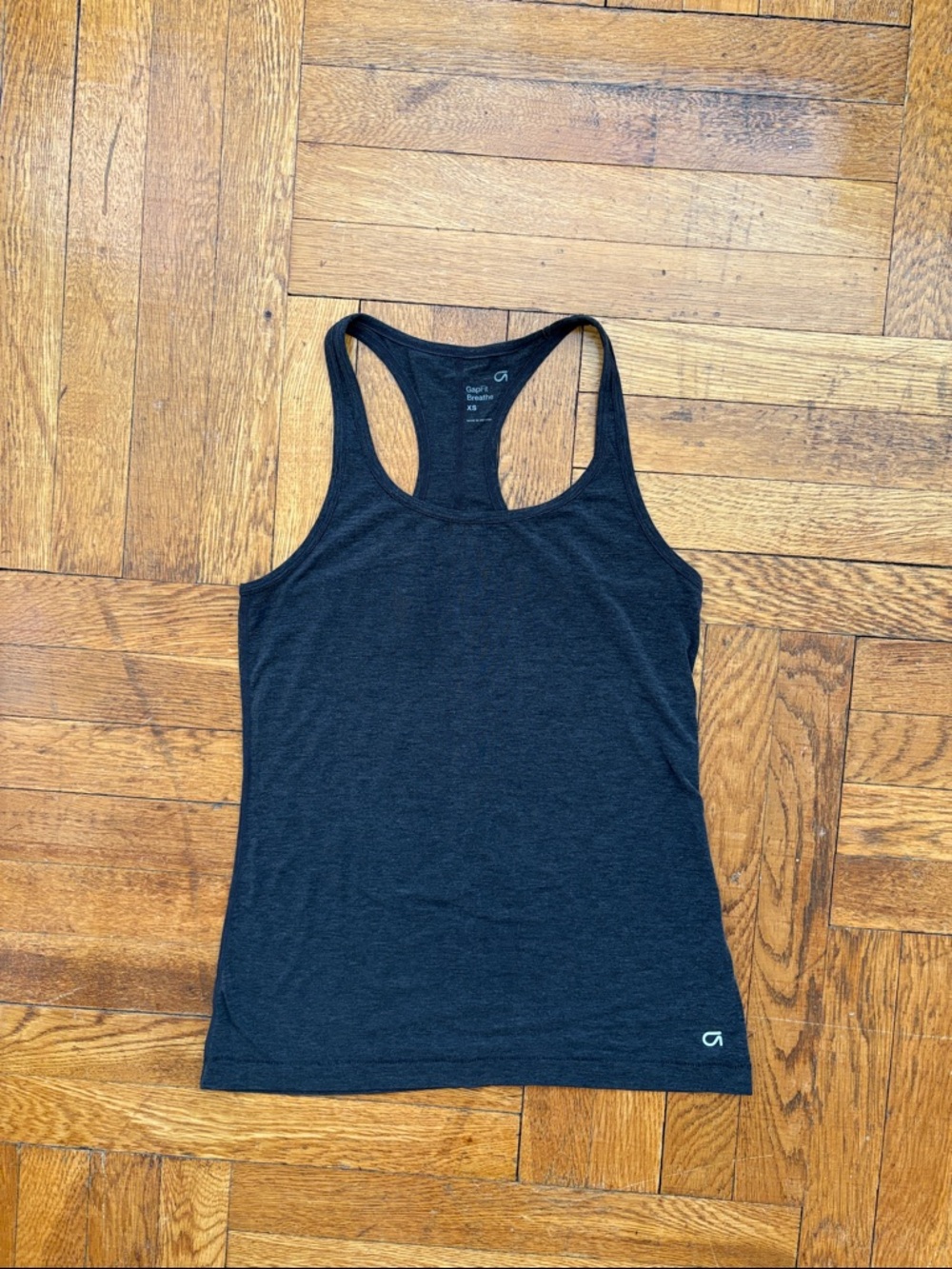 Gap Fit Breathe Racerback Tank Gray Extra Small